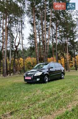 Универсал Skoda Fabia 2009 в Полтаве