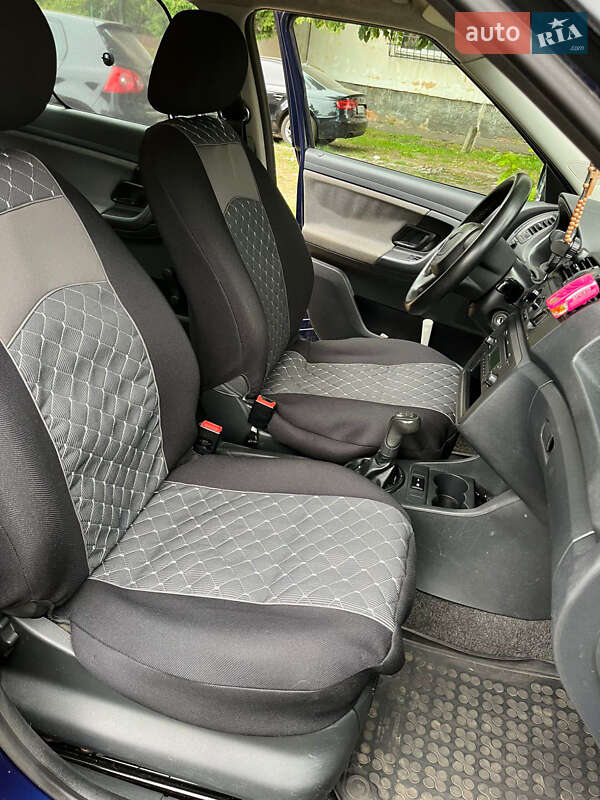 Хэтчбек Skoda Fabia 2011 в Львове