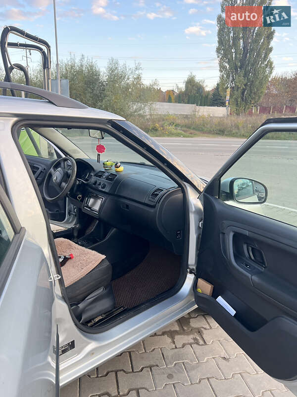 Универсал Skoda Fabia 2012 в Черновцах