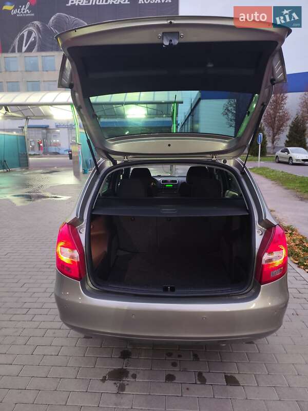 Универсал Skoda Fabia 2009 в Белой Церкви фото 31 Универсал Skoda Fabia 2009 в Белой Церкви