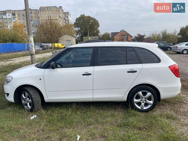 Універсал Skoda Fabia 2012 в Житомирі