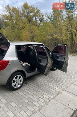 Хэтчбек Skoda Fabia 2009 в  фото 14 Хэтчбек Skoda Fabia 2009 в
