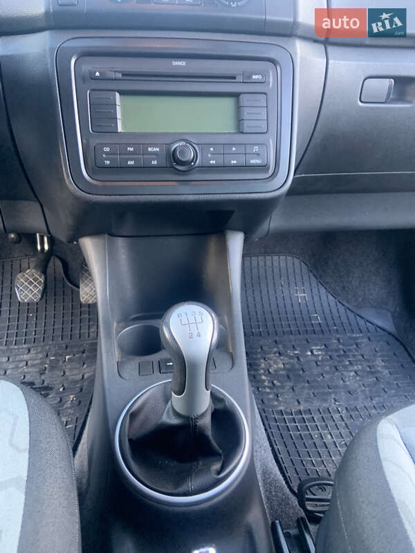 Хэтчбек Skoda Fabia 2009 в Ужгороде