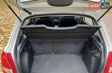 Хэтчбек Skoda Fabia 2013 в 