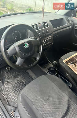 Хэтчбек Skoda Fabia 2009 в 