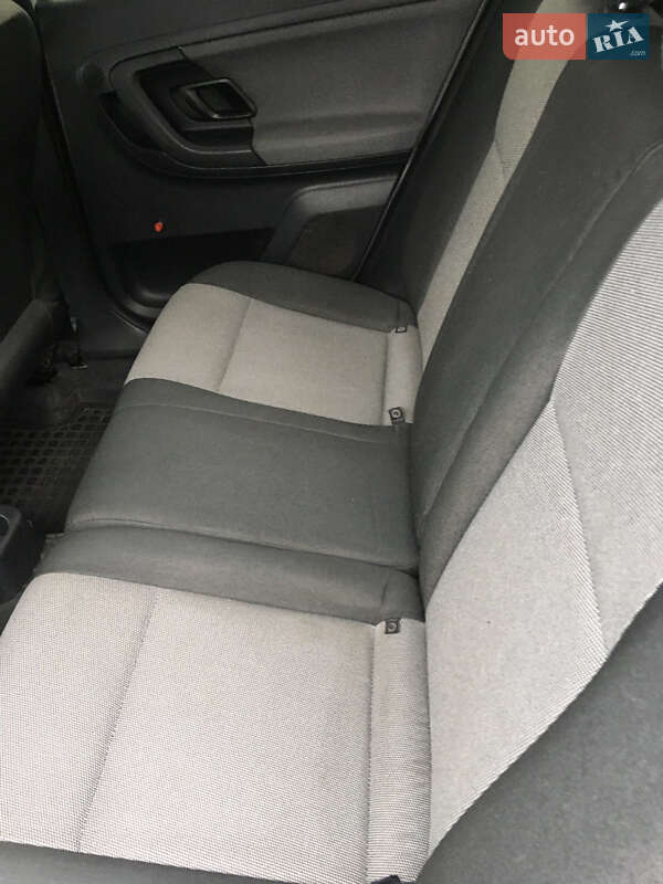 Хетчбек Skoda Fabia 2010 в Первомайську