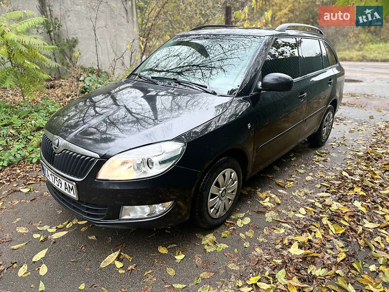 Універсал Skoda Fabia 2013 в Житомирі