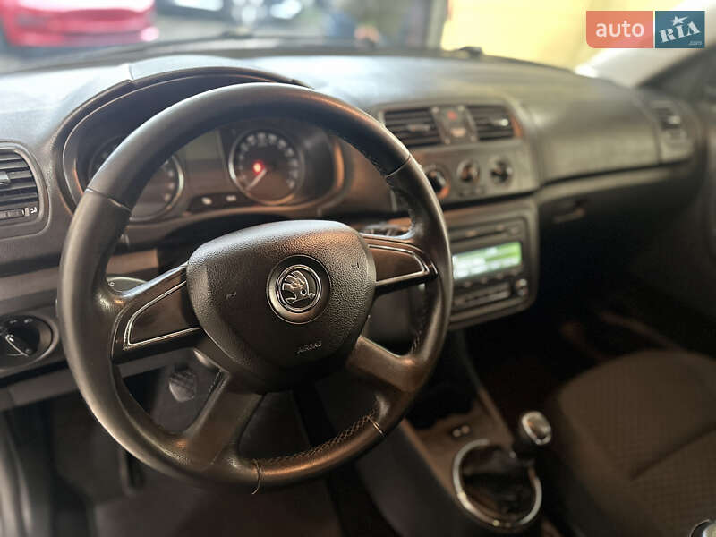 Універсал Skoda Fabia 2013 в Житомирі