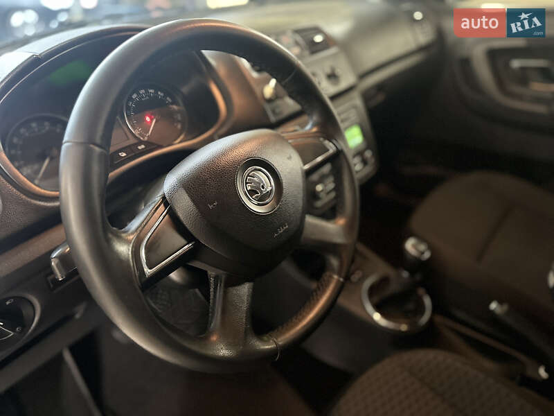 Універсал Skoda Fabia 2013 в Житомирі