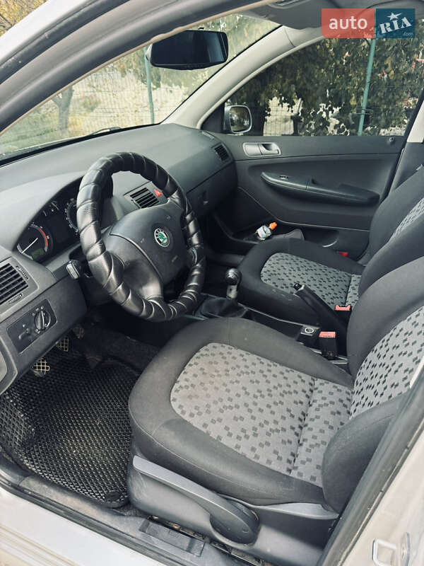 Универсал Skoda Fabia 2007 в Надворной