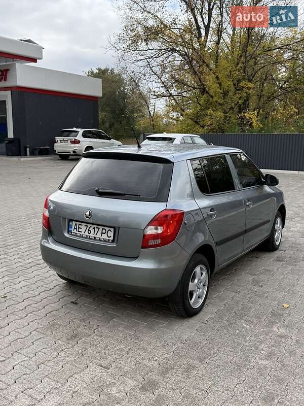 Хэтчбек Skoda Fabia 2013 в Кривом Роге фото 2 Хэтчбек Skoda Fabia 2013 в Кривом Роге