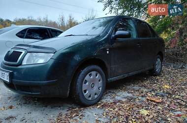 Седан Skoda Fabia 2003 в Жовтих Водах