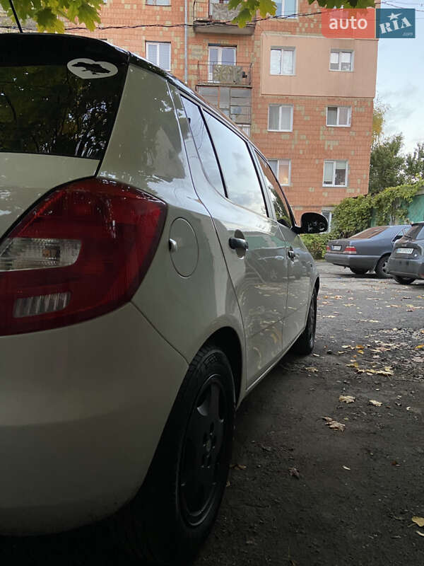 Хэтчбек Skoda Fabia 2011 в Ровно фото 17 Хэтчбек Skoda Fabia 2011 в Ровно