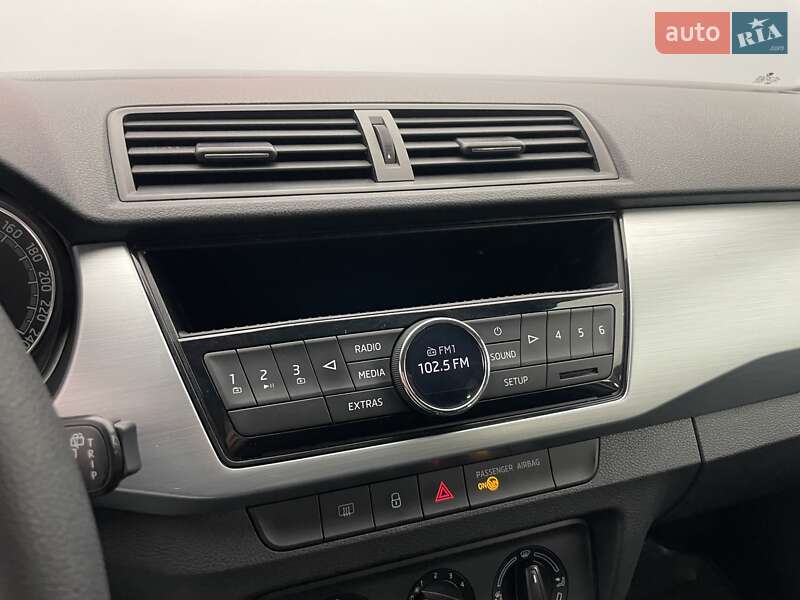 Хэтчбек Skoda Fabia 2018 в Киеве