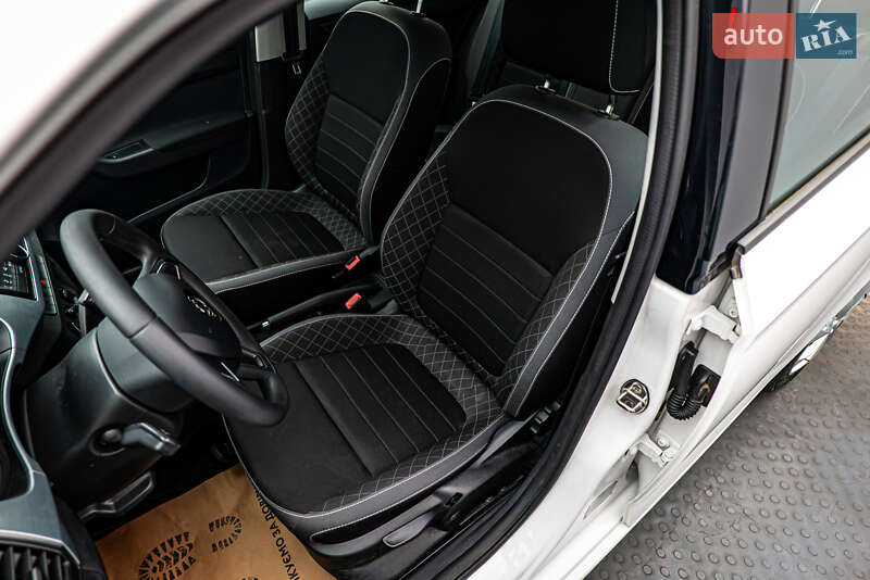 Хэтчбек Skoda Fabia 2018 в Киеве