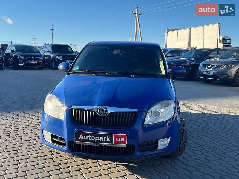 Хэтчбек Skoda Fabia 2009 в Львове