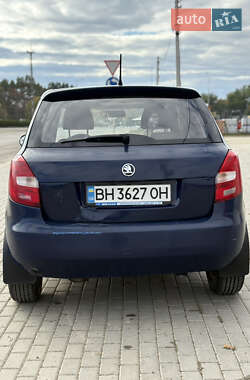Хэтчбек Skoda Fabia 2013 в 