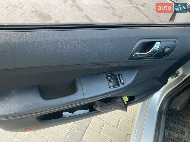 Універсал Skoda Fabia 2003 в Львові