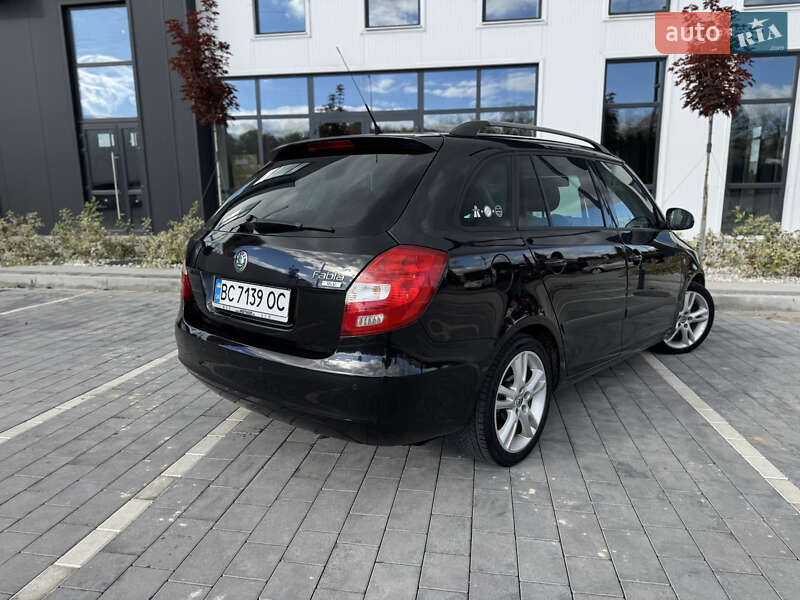 Универсал Skoda Fabia 2008 в Городке