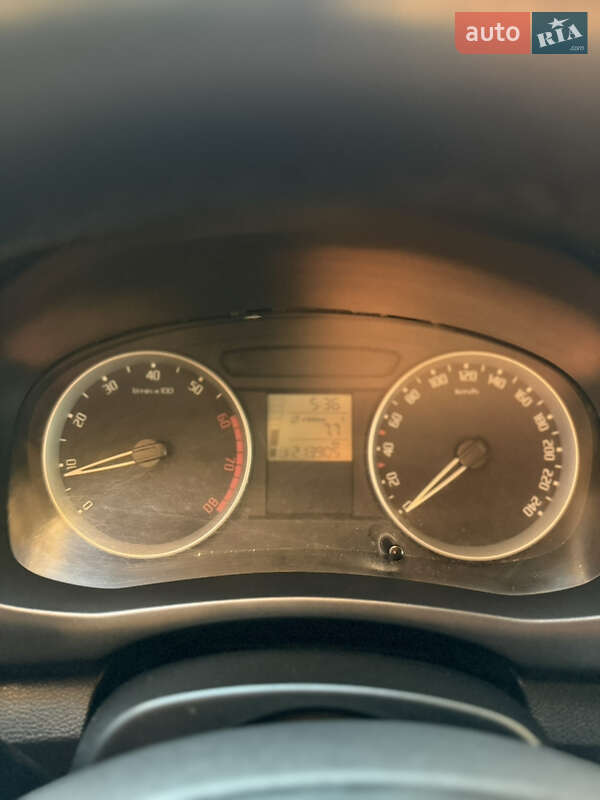 Универсал Skoda Fabia 2008 в Полтаве