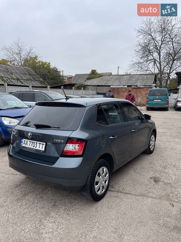 Хэтчбек Skoda Fabia 2015 в Чернигове фото 5 Хэтчбек Skoda Fabia 2015 в Чернигове