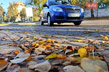 Хэтчбек Skoda Fabia 2007 в 