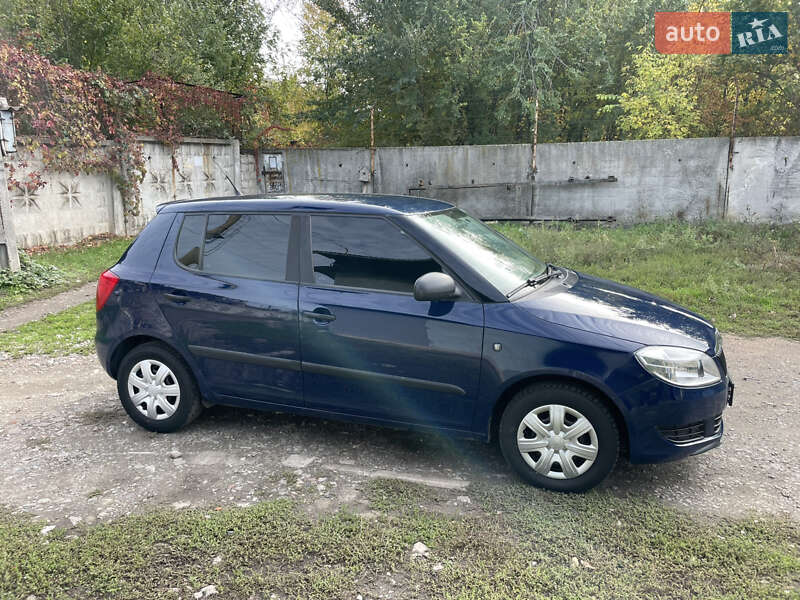 Хэтчбек Skoda Fabia 2011 в Желтых Водах фото 4 Хэтчбек Skoda Fabia 2011 в Желтых Водах