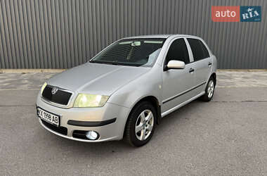 Хэтчбек Skoda Fabia 2006 в 