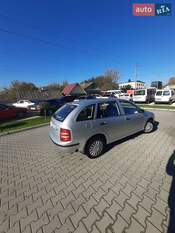 Универсал Skoda Fabia 2004 в Шумске