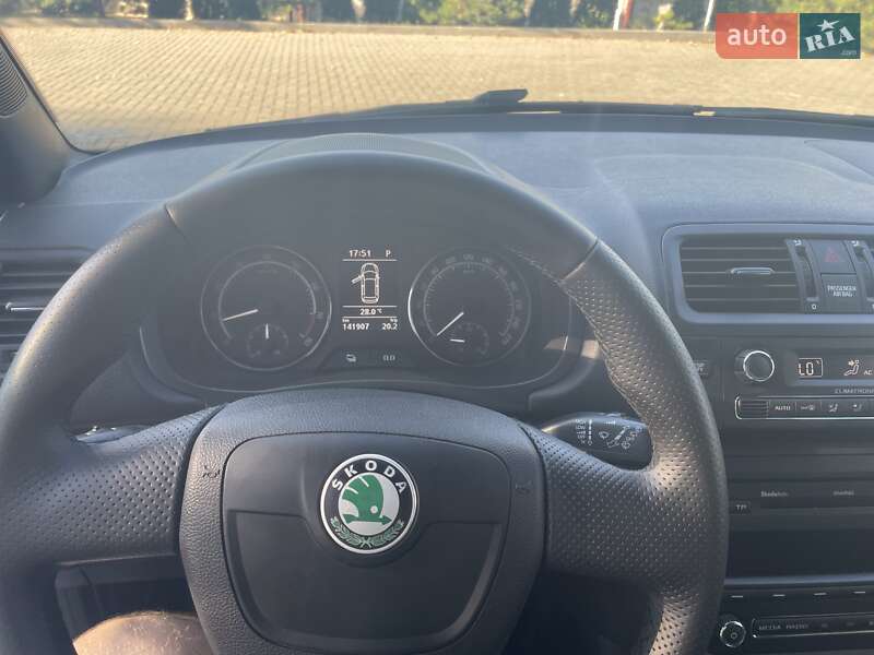 Хэтчбек Skoda Fabia 2011 в Золочеве