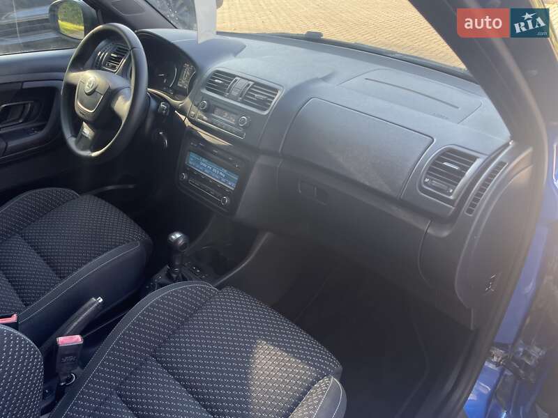 Хэтчбек Skoda Fabia 2011 в Золочеве