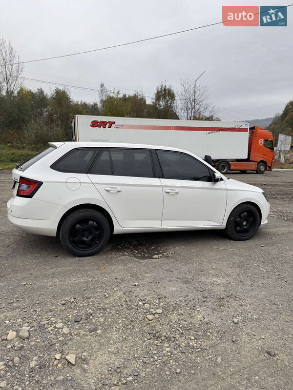 Універсал Skoda Fabia 2015 в Тячеві