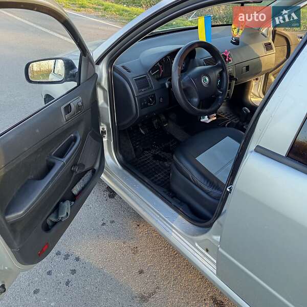 Хэтчбек Skoda Fabia 2006 в Виннице