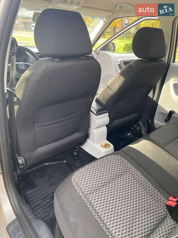 Универсал Skoda Fabia 2011 в Стрые фото 8 Универсал Skoda Fabia 2011 в Стрые