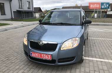 Универсал Skoda Fabia 2009 в Дубно