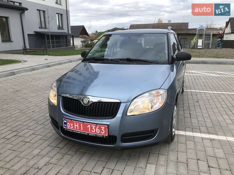 Универсал Skoda Fabia 2009 в Дубно фото Универсал Skoda Fabia 2009 в Дубно
