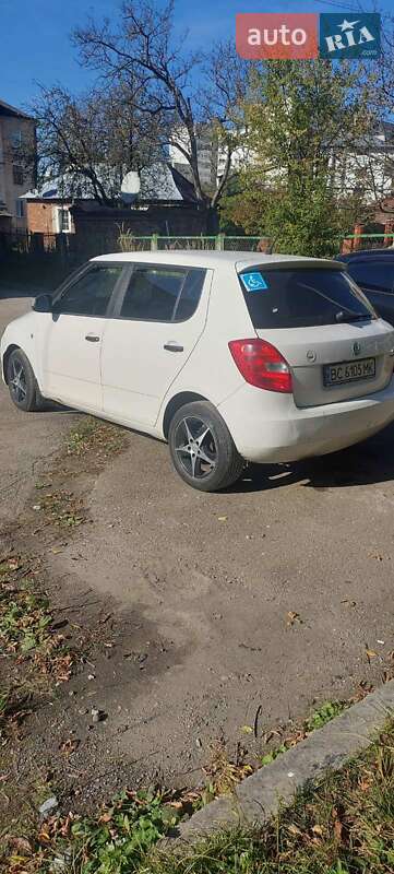 Хетчбек Skoda Fabia 2011 в Львові