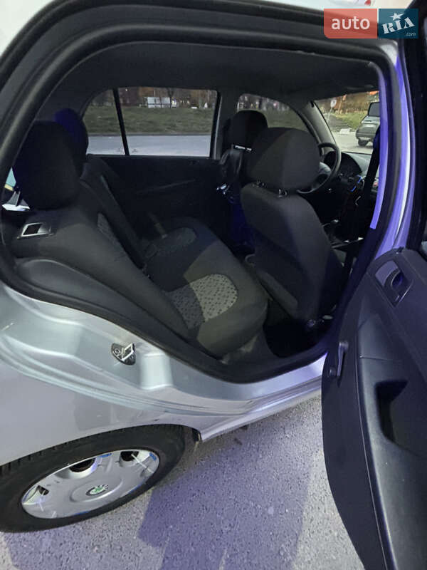 Хетчбек Skoda Fabia 2006 в Львові фото 4 Хетчбек Skoda Fabia 2006 в Львові
