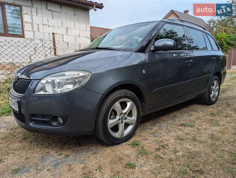 Универсал Skoda Fabia 2008 в Ровно