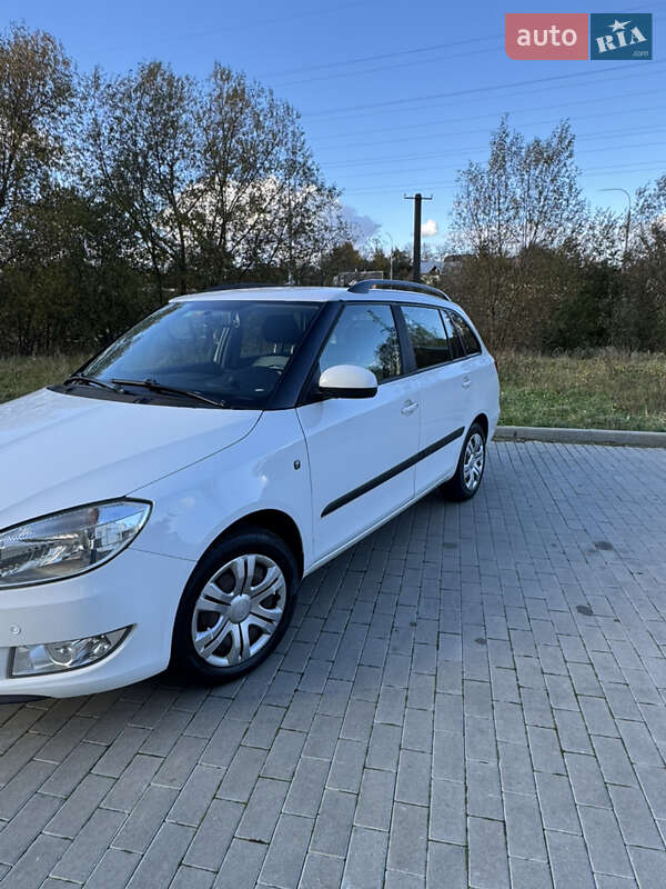 Универсал Skoda Fabia 2010 в Львове фото 3 Универсал Skoda Fabia 2010 в Львове