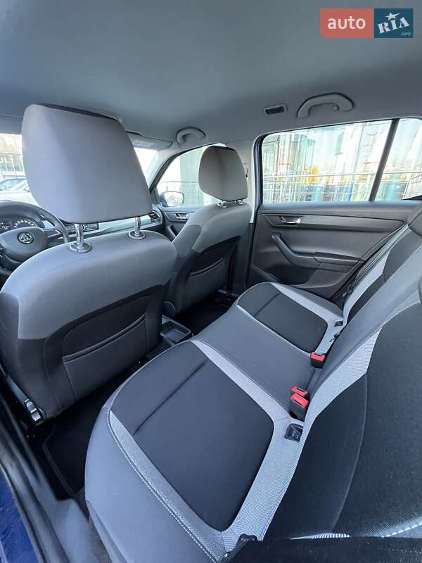 Хэтчбек Skoda Fabia 2018 в Киеве фото 10 Хэтчбек Skoda Fabia 2018 в Киеве