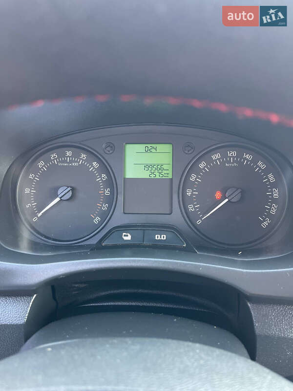 Универсал Skoda Fabia 2011 в Долине фото 9 Универсал Skoda Fabia 2011 в Долине