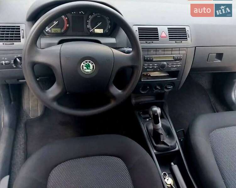 Хэтчбек Skoda Fabia 2006 в Луцке фото 4 Хэтчбек Skoda Fabia 2006 в Луцке