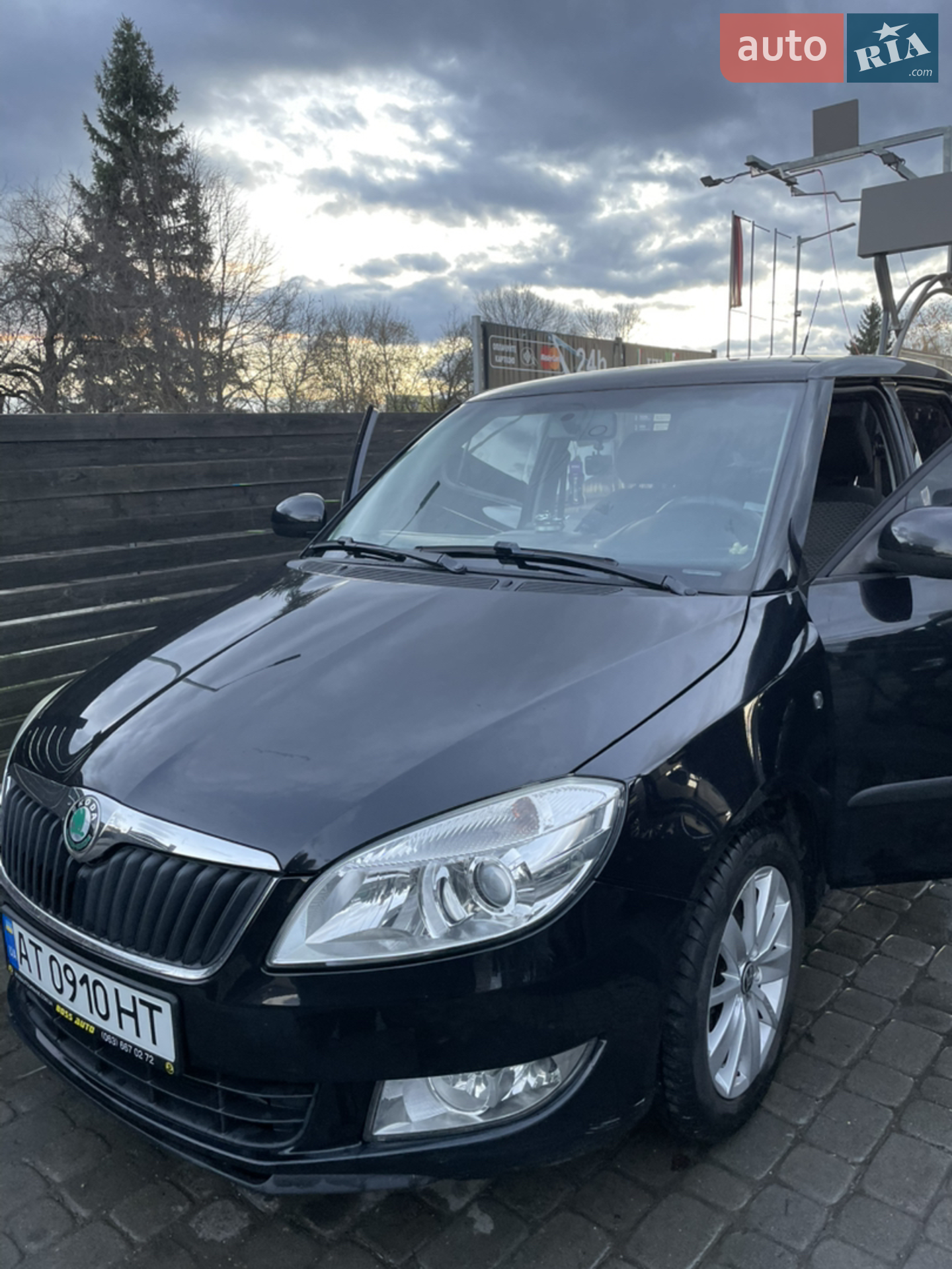 2010 Skoda Fabia - мініатюра 27