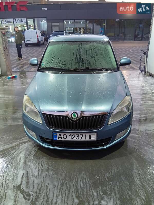 Универсал Skoda Fabia 2010 в Ужгороде