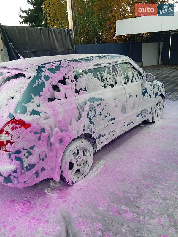 Универсал Skoda Fabia 2010 в Ужгороде