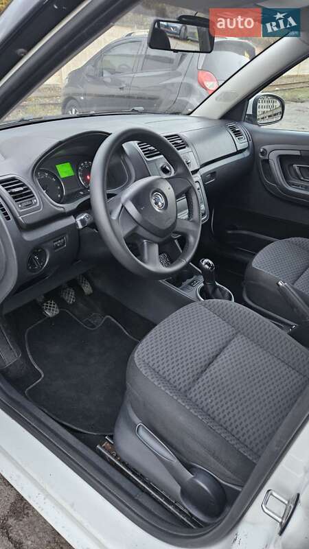 Хэтчбек Skoda Fabia 2013 в Киеве фото 6 Хэтчбек Skoda Fabia 2013 в Киеве