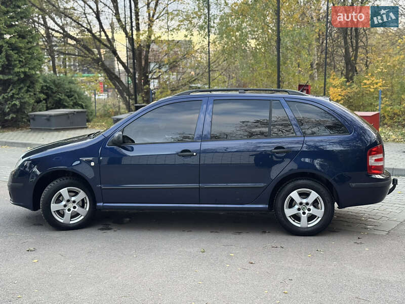 Универсал Skoda Fabia 2004 в Тернополе
