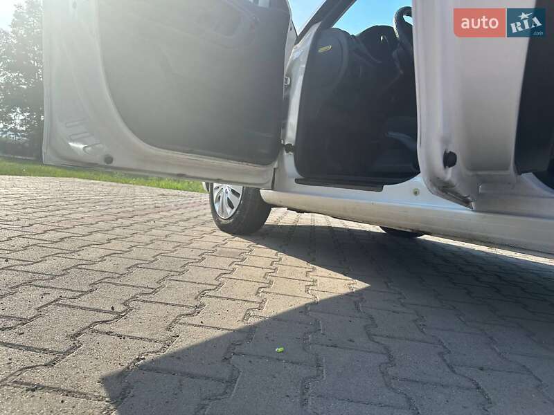 Універсал Skoda Fabia 2012 в Тячеві фото 10 Універсал Skoda Fabia 2012 в Тячеві