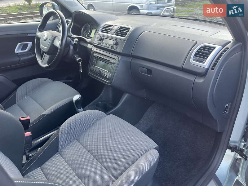 Хэтчбек Skoda Fabia 2010 в Ахтырке фото 41 Хэтчбек Skoda Fabia 2010 в Ахтырке